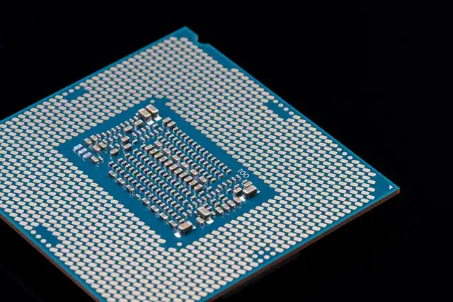 Intel slapped with class action lawsuit over crashing CPU fiasco