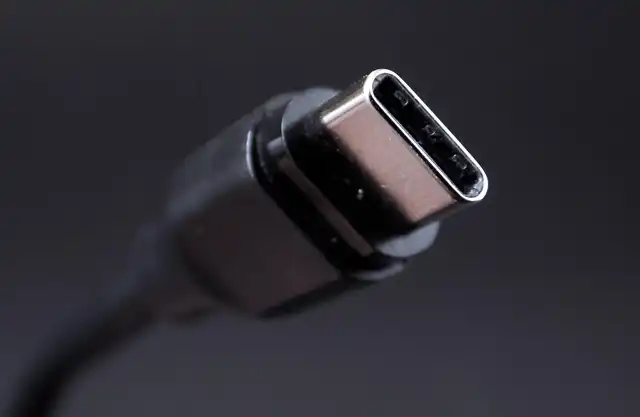 USB-C Hubs & Thunderbolt Docks: Prime Day Deals & Buying Guide