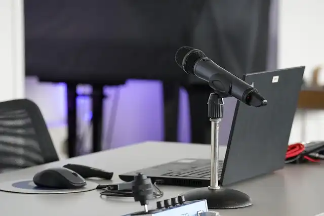 Thunderbolt Docks: Buying Guide & Reviews